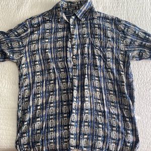Thrifted casual men’s button up